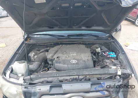 2010 Toyota Tacoma Prerunner V6 z USA, uszkodzony, nr VIN 5TETU4GNXAZ745981